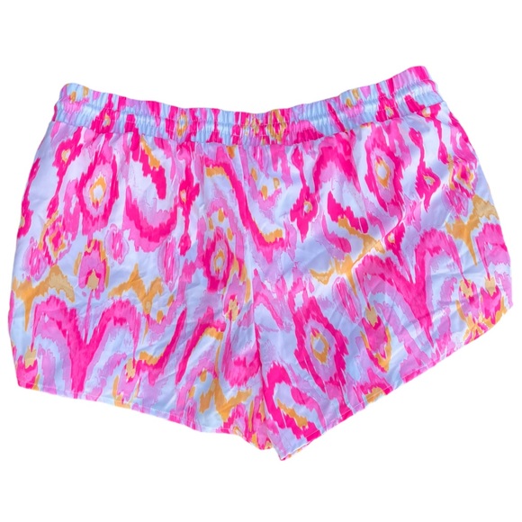 Crown & Ivy Pink Ikat Shorts Size L - Picture 9 of 9